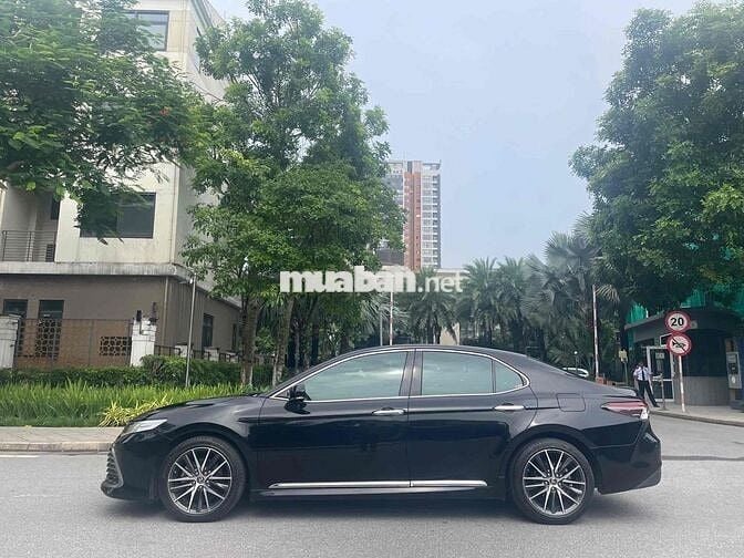 Toyota Camry 2.5Q 2023 Đẹp Nhất Việt Nam