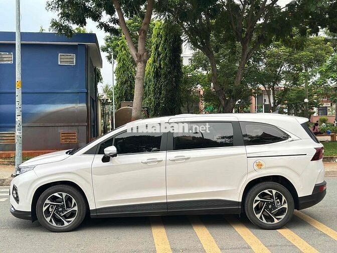Hyundai Custin 2024 Đặc Biệt 1.5T - 10000 km