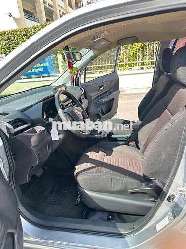 Toyota Avanza Premio 2022 CVT - 39 km