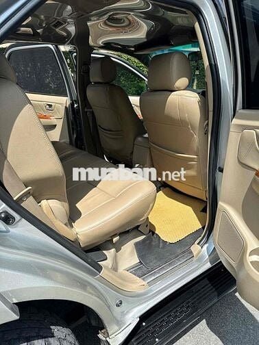 Toyota Fortuner 2010 2.7V 4x4 AT -