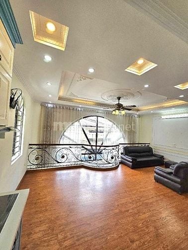 🏡 BÁN NHÀ CỰC PHẨM – LÔ GÓC, THANG MÁY, Ô TÔ TRÁNH, NHÀ NỞ HẬU.