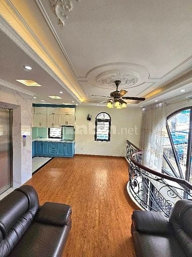 🏡 BÁN NHÀ CỰC PHẨM – LÔ GÓC, THANG MÁY, Ô TÔ TRÁNH, NHÀ NỞ HẬU.