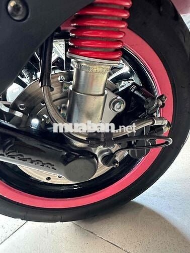 piaggio mua 2023 chạy 7 ngàn km mới 99% zin 100%