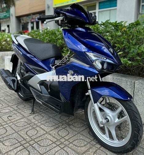 AIRBLADE2017 ĐẸP KEN NGUYÊN ZIN CHÍNH CHỦ KÝ GIẤY