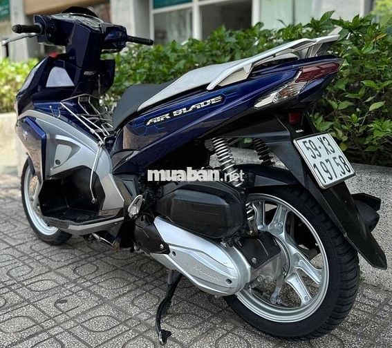 AIRBLADE2017 ĐẸP KEN NGUYÊN ZIN CHÍNH CHỦ KÝ GIẤY