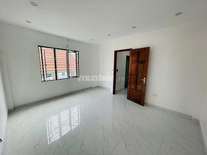BÁN NHÀ 5 TẦNG Ỷ LA, DƯƠNG NỘI, GIÁ 5,35 TỶ, NHÀ MỚI KÍNH KOONG