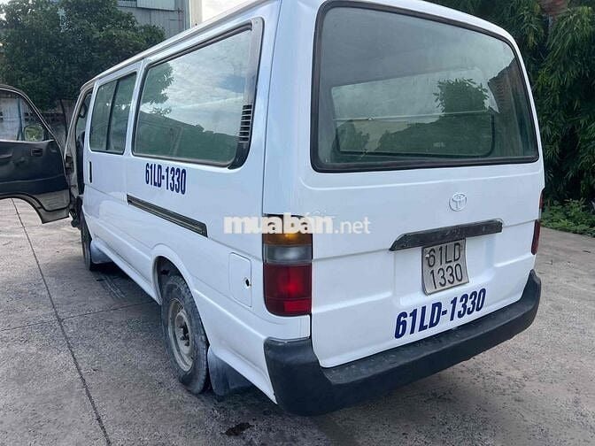 Toyota Hiace 2003 Van 6 chỗ 600 kg ko cấm giờ
