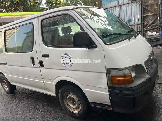 Toyota Hiace 2003 Van 6 chỗ 600 kg ko cấm giờ