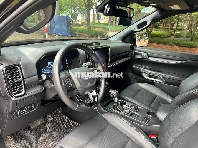 Ford Everest 2023 Titanium 2.0 AT 4x2 - BH 2026