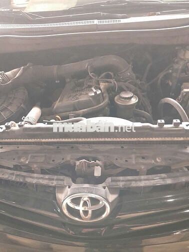 Bán xe innova đời 2010 số sàn