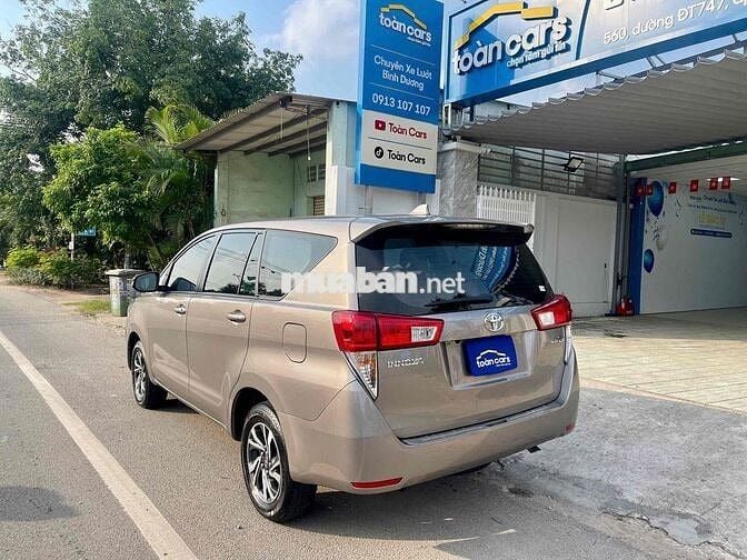 Toyota Innova 2022 E 2.0 MT - 54000 km
