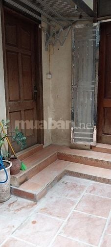 Cho thuê nhà ở tầng 1 bên trong phố Nguyễn Thượng Hiền, Q.Hai Bà Trưng