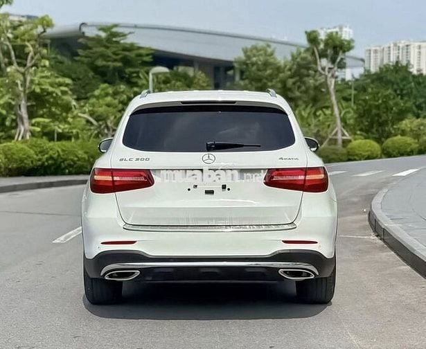 MERCEDES GLC300 4MATIC 2018 Trắng.Kem Đẹp Nhất HN