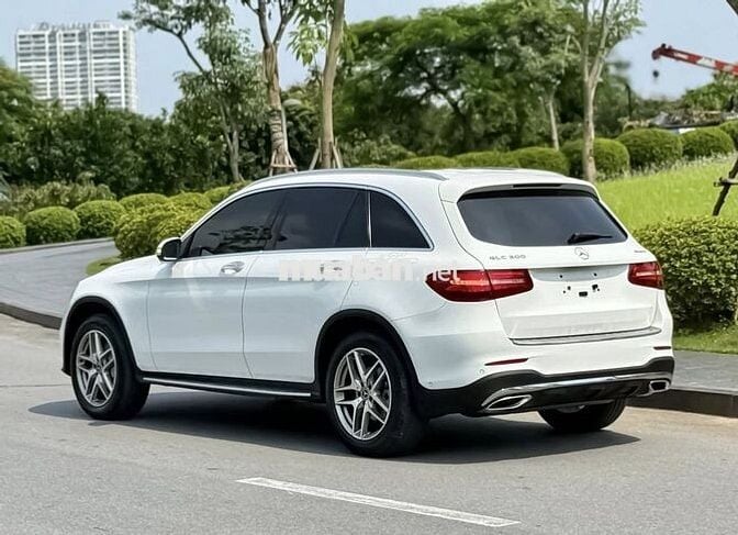 MERCEDES GLC300 4MATIC 2018 Trắng.Kem Đẹp Nhất HN