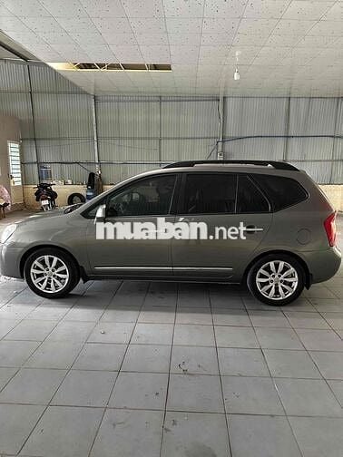 Kia Carens 2011 EX 2.0 MT - 200000 km