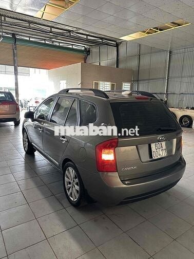 Kia Carens 2011 EX 2.0 MT - 200000 km