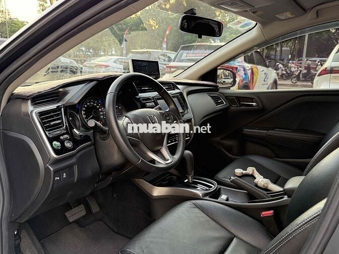 Honda City TOP 2018 - siêu lướt 4.925Km - Có 102