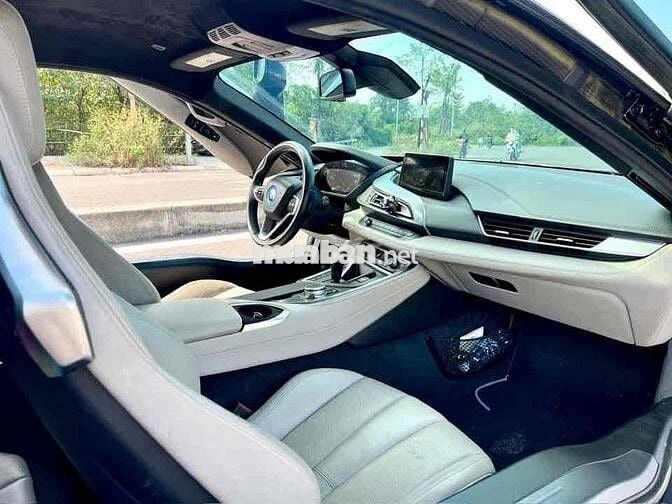BMW i8 2015 - 35000 km