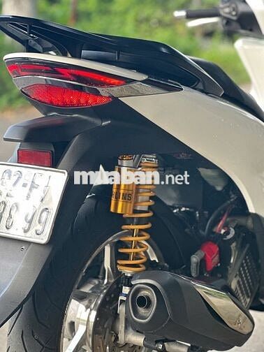 Xe dư nên cần bán xe Sh 2022 lên cũng nhiều đồ