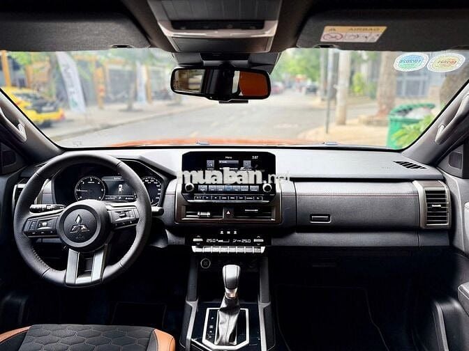 Bán Triton 2024 Athlete 4×4 mẫu mới odo 15,299 km