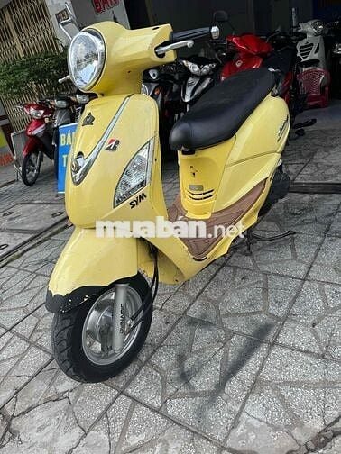 Atila Elizabeth fi máy zin im bao bốc.áo trầy xước