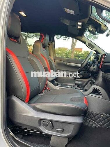 FORD RAPTOR 2023 LƯỚT 3,800KM NHƯ MỚI