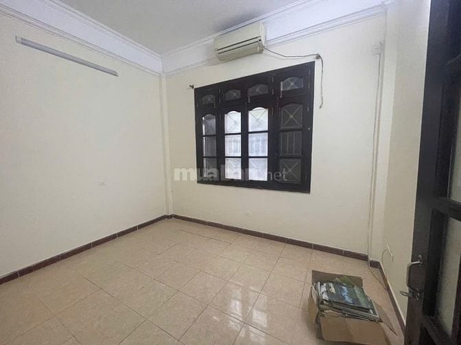 Nhà riêng ngõ phố tây trà gần gamuda dt50m2x3t và 50m2 sân, giá 10tr