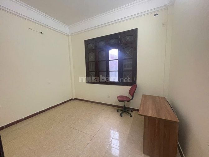 Nhà riêng ngõ phố tây trà gần gamuda dt50m2x3t và 50m2 sân, giá 10tr