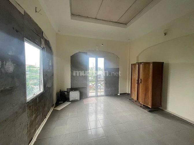 Nhà riêng ngõ phố tây trà gần gamuda dt50m2x3t và 50m2 sân, giá 10tr