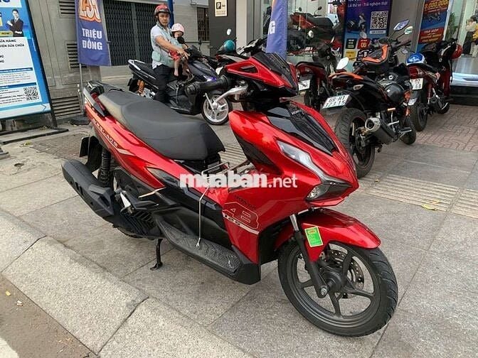 Honda air blade 4val 2023 mới 90% Bstp chính chủ