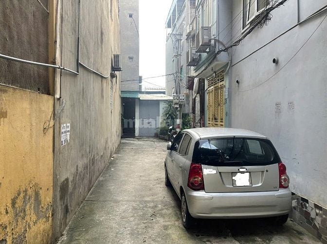 Nhà riêng ngõ phố tây trà gần gamuda dt50m2x3t và 50m2 sân, giá 10tr