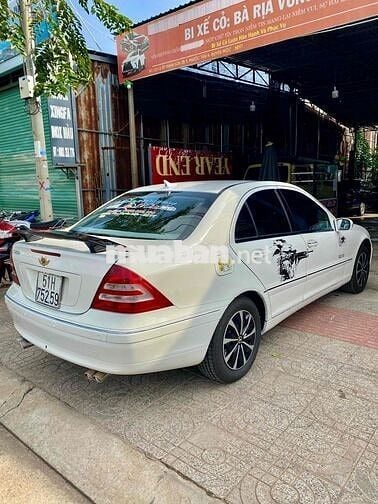 Mercedes Benz C Class 2001 C200K AT - 1000 km