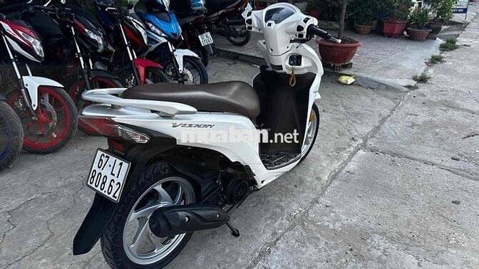 Vision 2017 trắng 80862 ( hỗ trợ góp )