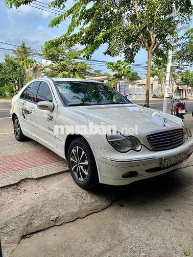 Mercedes Benz C Class 2001 C200K AT - 1000 km