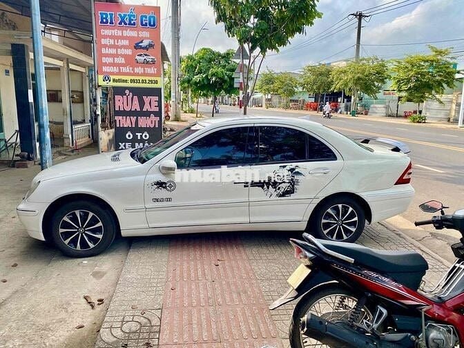 Mercedes Benz C Class 2001 C200K AT - 1000 km