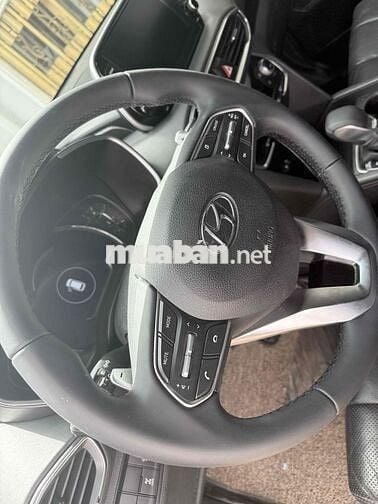 Hyundai Santa Fe 2019 2.2D Premium - 63000 km