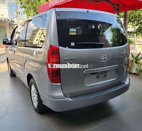 Huyndai H1 Starex 2015 MT 9 chỗ xăng - 99000 km