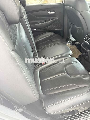Hyundai Santa Fe 2019 2.2D Premium - 63000 km