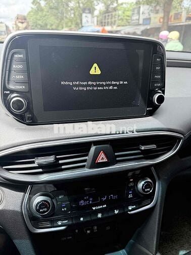 Hyundai Santa Fe 2019 2.2D Premium - 63000 km