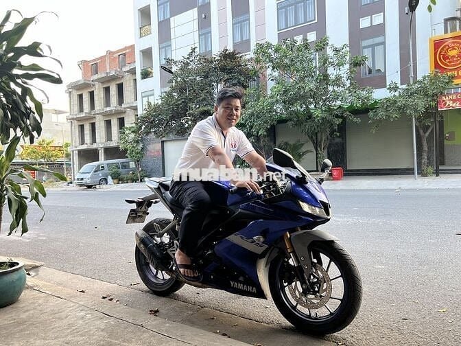 Bán xe chính chủ ít đi R15 V3 đời 2020 đk 2022