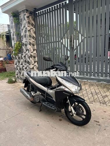 Cần bán xe HonDa AB Fi . Máy móc zin êm