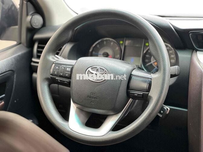 Toyota Fortuner 2017 2.4G 4x2 MT - 130000 km