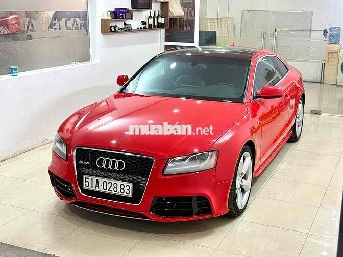 Audi A5 2009 2.0T S-line Quattro - 72000 km
