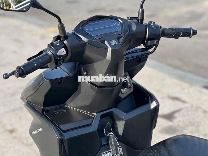 ❤️ Vario 125 đời 2024 odo 8000km bstp 9chủ
