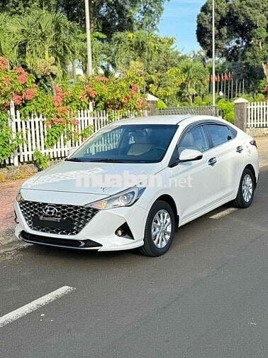cần bán xe Accent 2021 MT rát đẹp