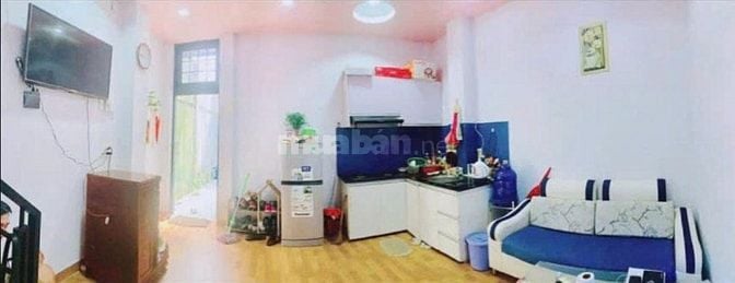 Bán nhà đẹp 3 tầng đúc, sân rộng 19m, Hoàng Hoa Thám, Bình Thạnh