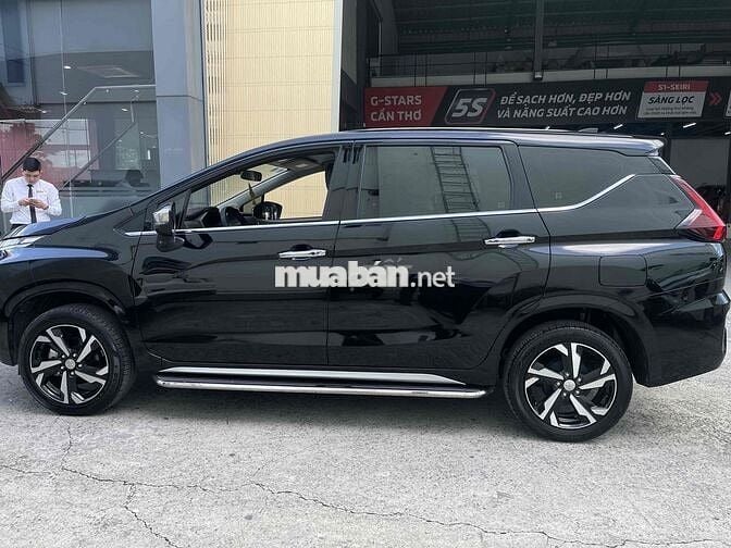 MITSUBISHI XPANDER PREMIUM ĐEN 2024 - 18.000km