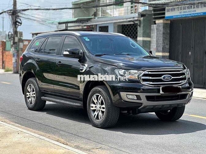 Ford Everest 2019 Trend 2.0L  AT 4x2 - 100000 km