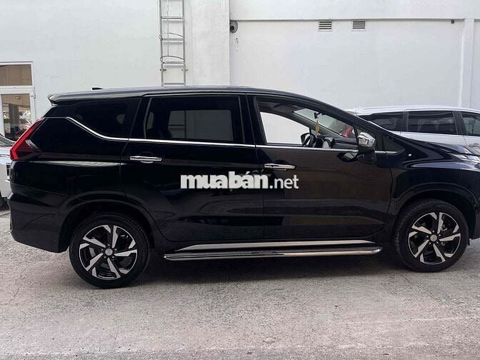 MITSUBISHI XPANDER PREMIUM ĐEN 2024 - 18.000km