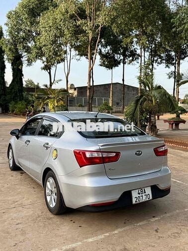Kia Rio 2015 1.4 MT Sedan - 13000 km